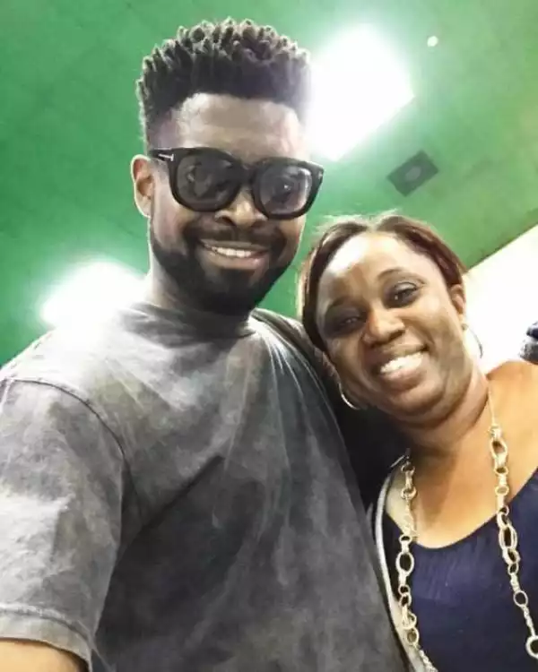 Photo: Basketmouth Bumps Into Woman Who Paid Him N800 To Perform Years Back